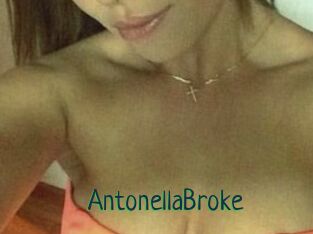 AntonellaBroke