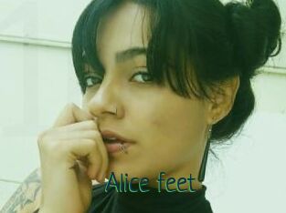 Alice_feet