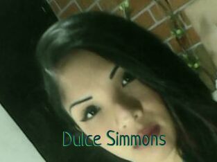 Dulce_Simmons