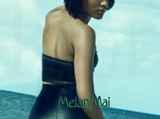 MelaniMai