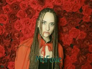 MiaFoxie