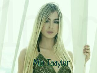 Mia_Taaylor