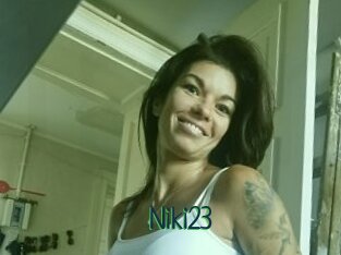Niki23