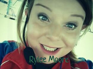 Rylee_Moore