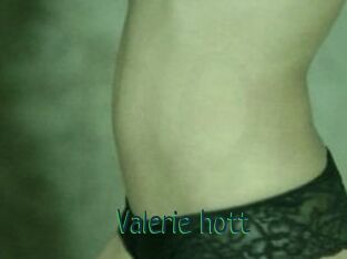 Valerie_hott